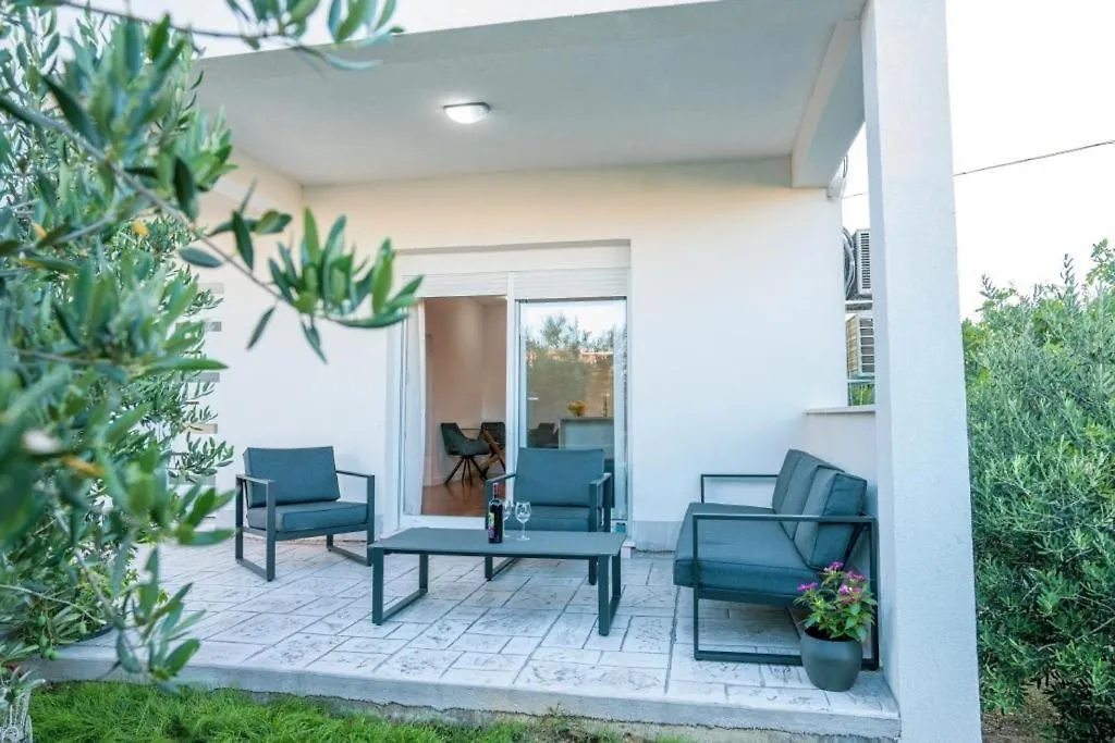 Apartman Dino Split 0*,  Croatia